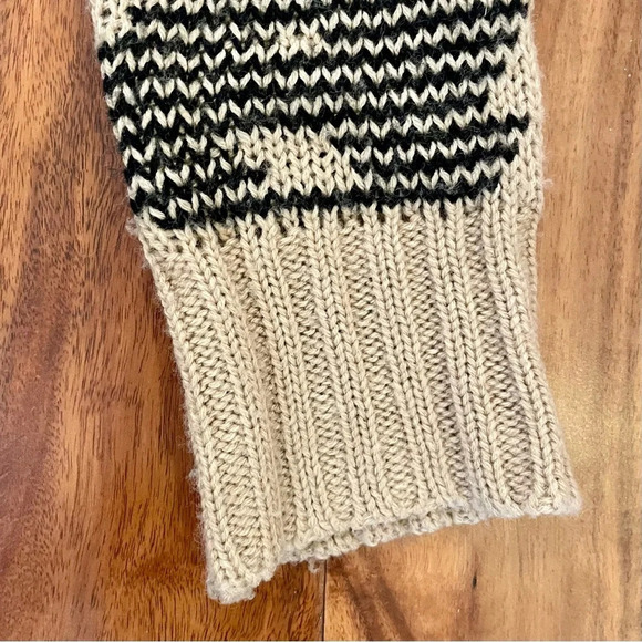 Blu Pepper Women’s Knit Cardigan Brown Aztec Print Size Small. - Picture 9 of 15